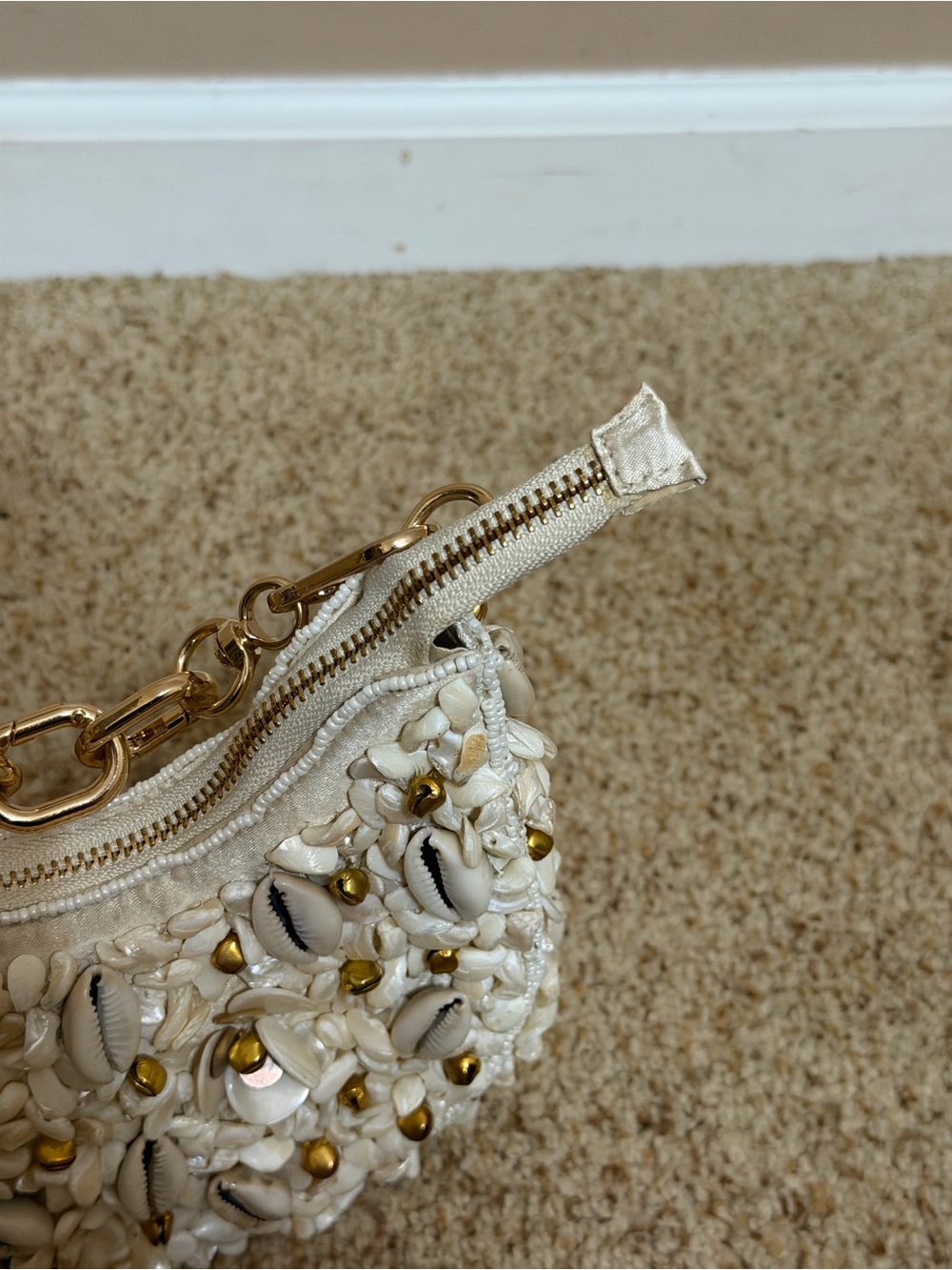 Handcrafted Ivory Shell-Embellished Purse - Picture 9 of 10